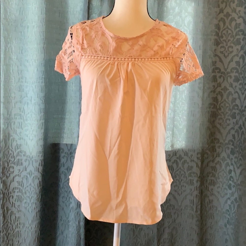 Cute pink top